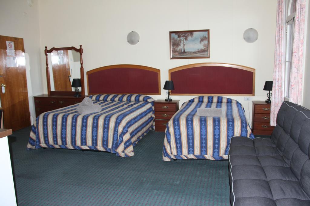 Alpine Heritage Motel Гоулбёрн Экстерьер фото