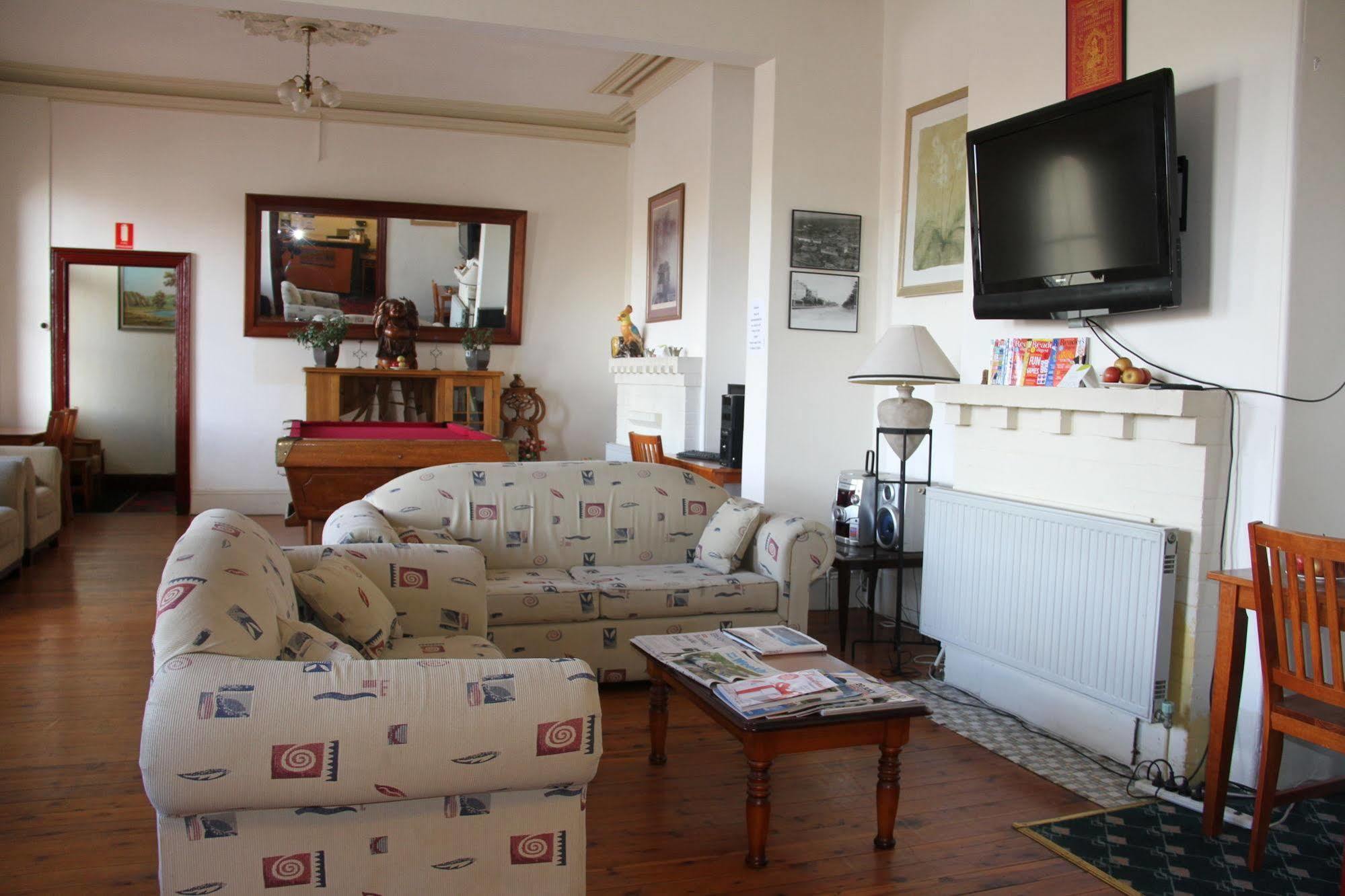 Alpine Heritage Motel Гоулбёрн Экстерьер фото