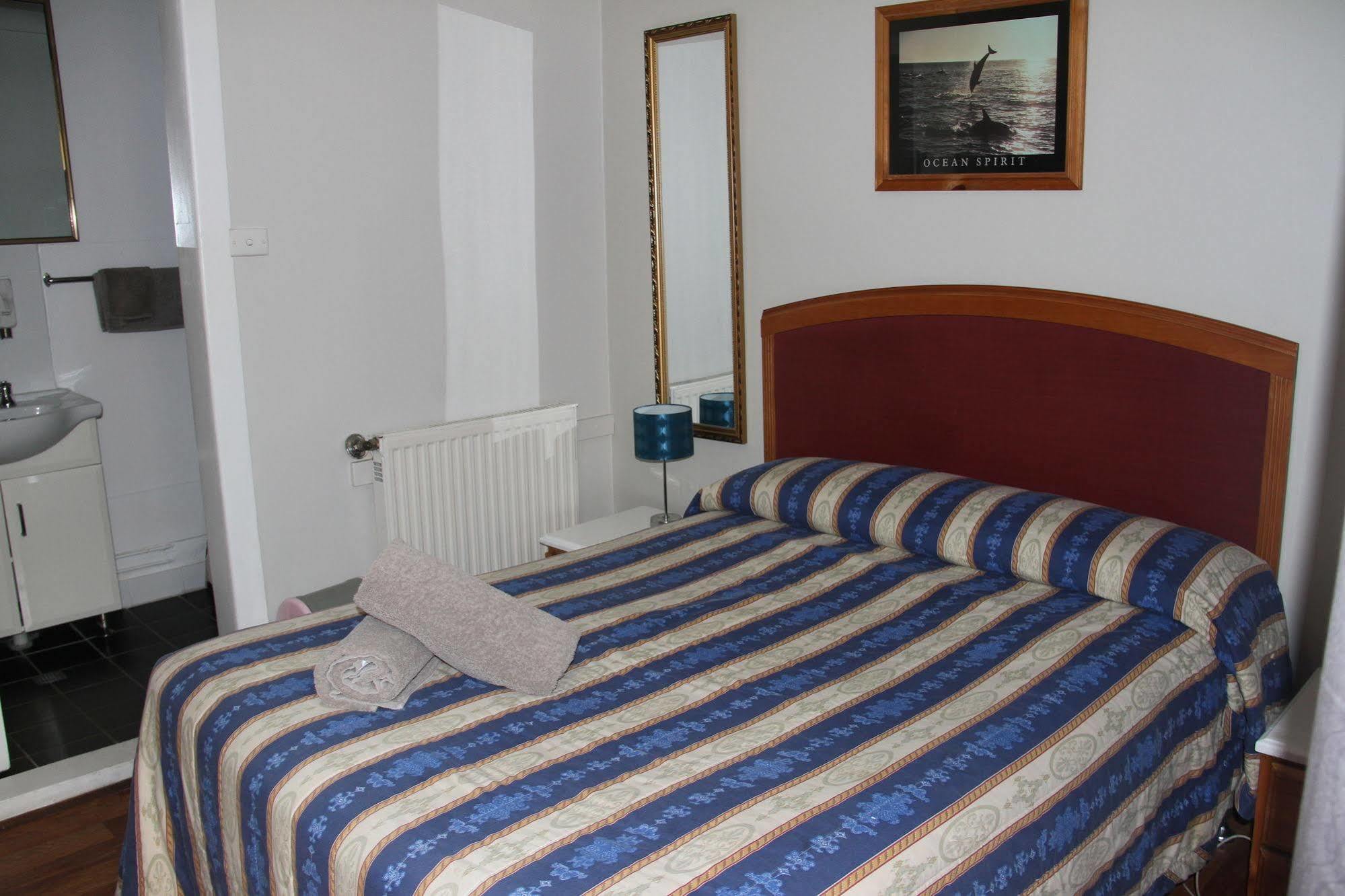 Alpine Heritage Motel Гоулбёрн Экстерьер фото